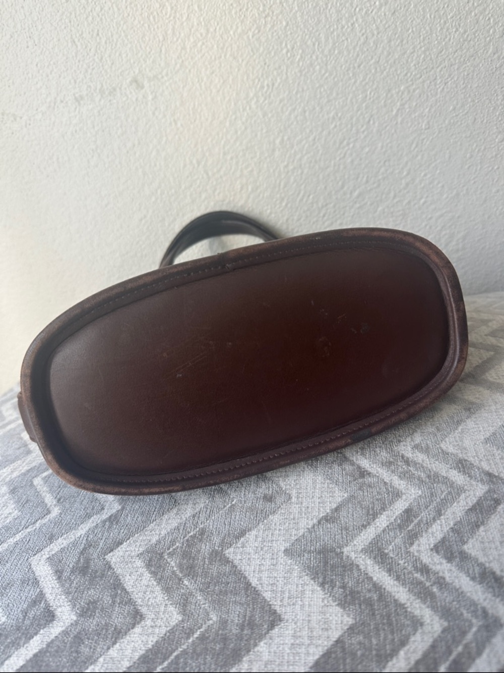 Vintage Coach “Tribeca” style 9081
Mahogany Small Satchel - Picture 4 of 7